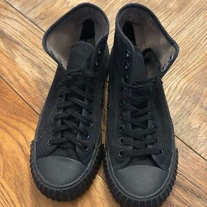 “The Sandlot” PF Flyer Black mid tops (Posture Foundation)
M6 W7.5
Not worn
